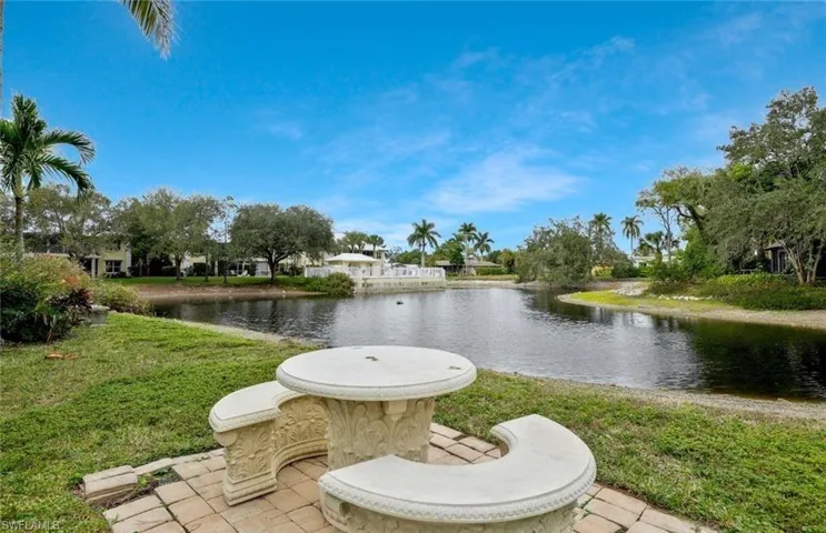 1245 Solana Rd, Naples, Florida 34103