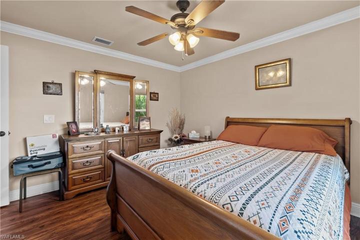 4285  20th NE ST, Naples, FL 34120