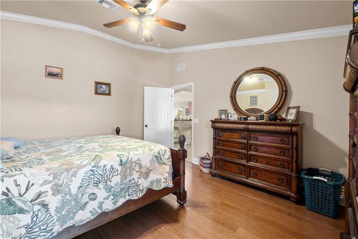 4285  20th NE ST, Naples, FL 34120