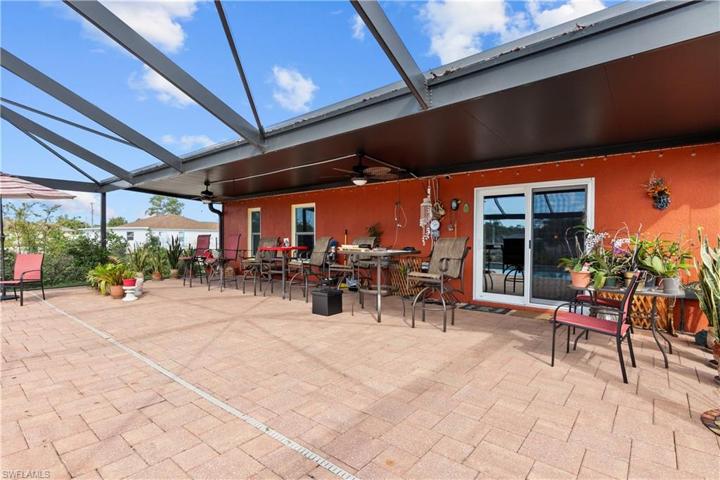 4285  20th NE ST, Naples, FL 34120