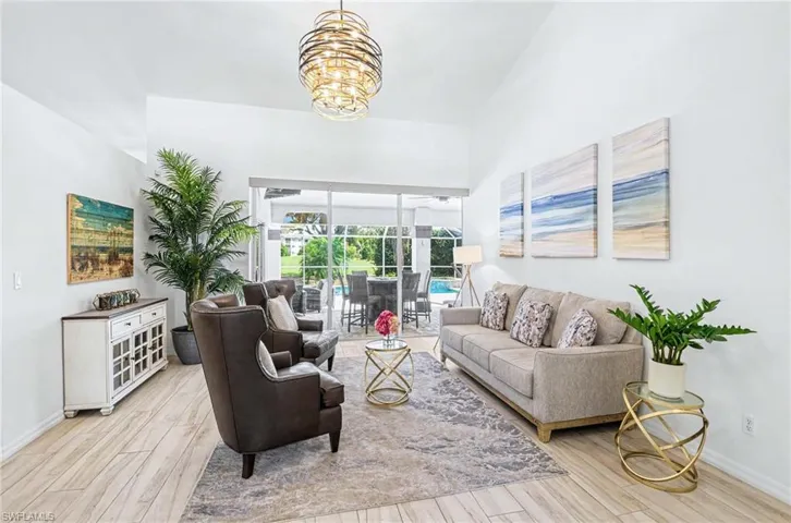 196 Palmetto Dunes Cir, Naples, Florida 34113