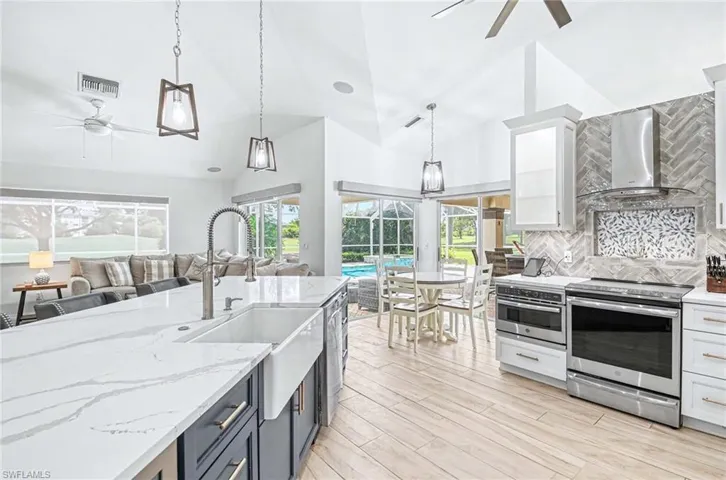 196 Palmetto Dunes Cir, Naples, Florida 34113