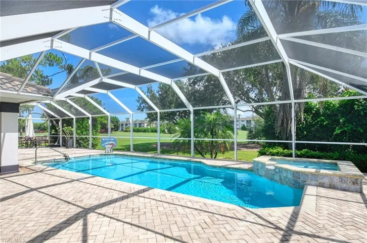 196 Palmetto Dunes Cir, Naples, Florida 34113