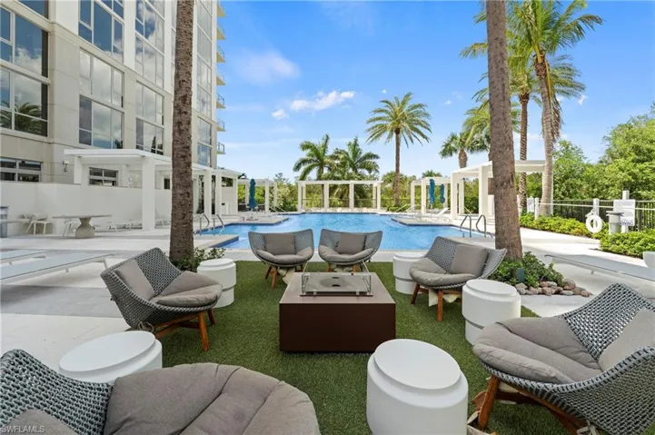 6897 Grenadier Blvd 1001, Naples, Florida 34108
