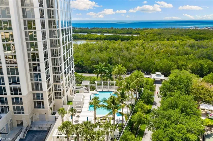 6897 Grenadier Blvd 1001, Naples, Florida 34108