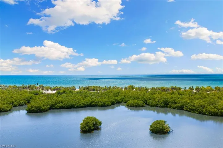 6897 Grenadier Blvd 1001, Naples, Florida 34108
