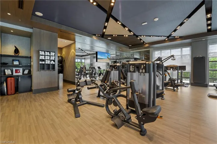 6897 Grenadier Blvd 1001, Naples, Florida 34108