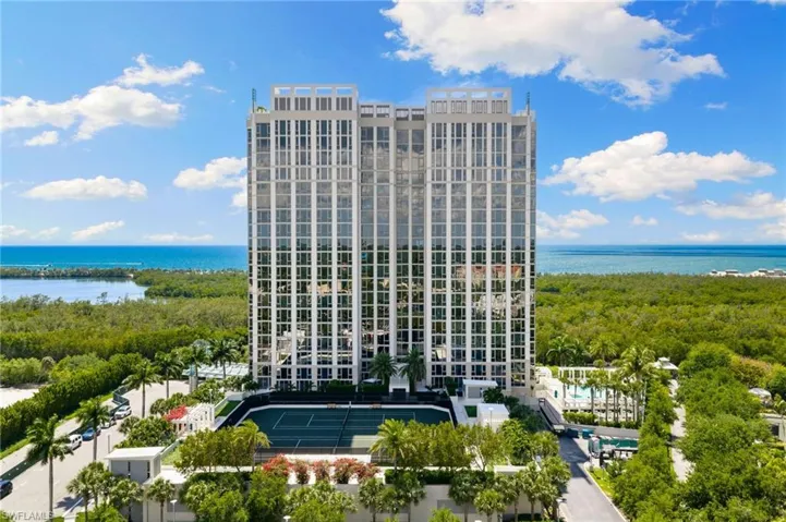 6897 Grenadier Blvd 1001, Naples, Florida 34108