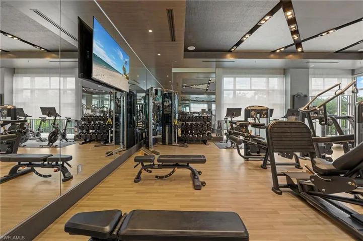 6897 Grenadier Blvd 1001, Naples, Florida 34108
