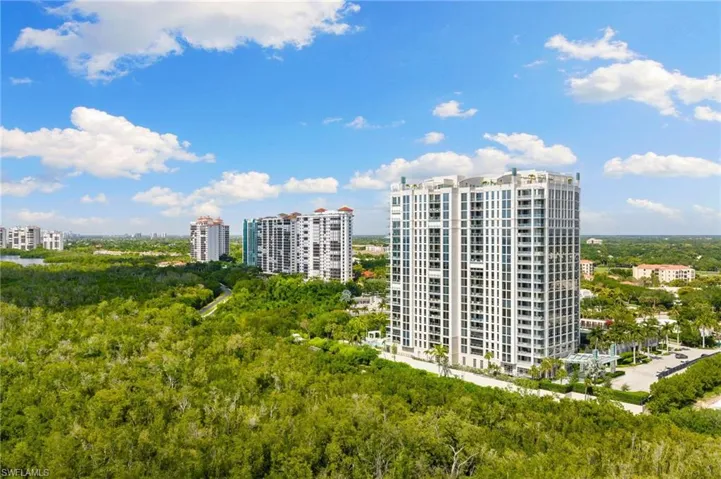 6897 Grenadier Blvd 1001, Naples, Florida 34108