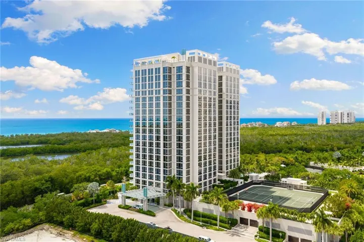 6897 Grenadier Blvd 1001, Naples, Florida 34108