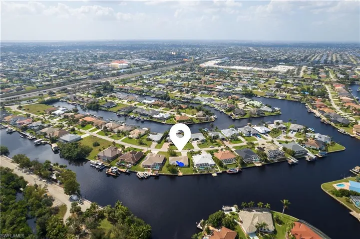 Birds eye view of property HUGE water view