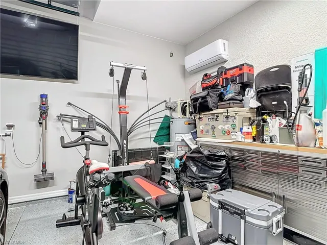 Exercise area with a wall unit AC