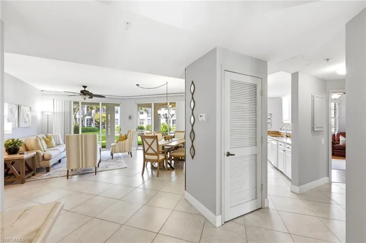 300 L Ambiance Cir 102, Naples, Florida 34108