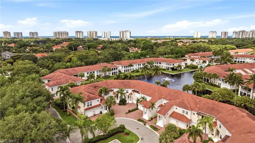300 L Ambiance Cir 102, Naples, Florida 34108