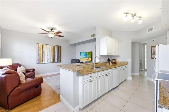 300 L Ambiance Cir 102, Naples, Florida 34108
