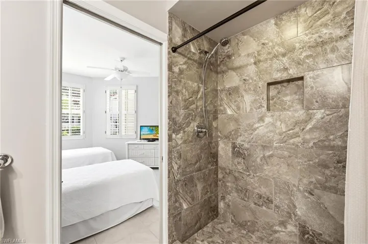 300 L Ambiance Cir 102, Naples, Florida 34108