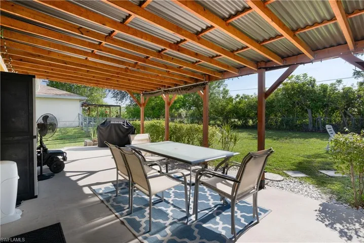 Open lanai