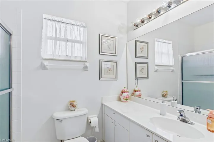 Bright and functional guest bathroom offering a comfortable space for everyday use.