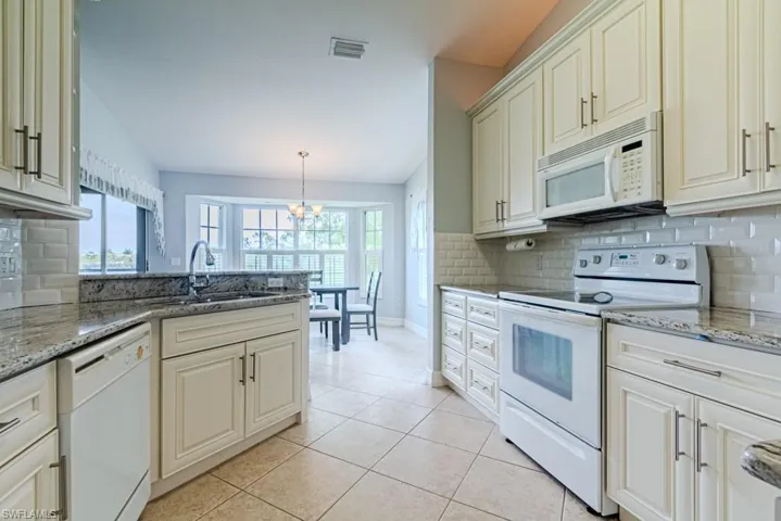 6015 Pinnacle Ln # 5, Naples, Florida 34110
