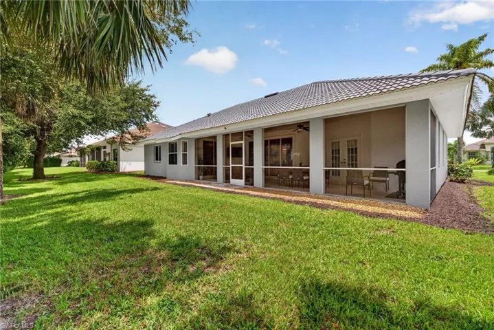 25020 Divot Dr, Bonita Springs, Florida 34135