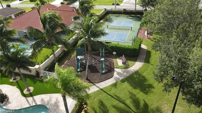 25020 Divot Dr, Bonita Springs, Florida 34135
