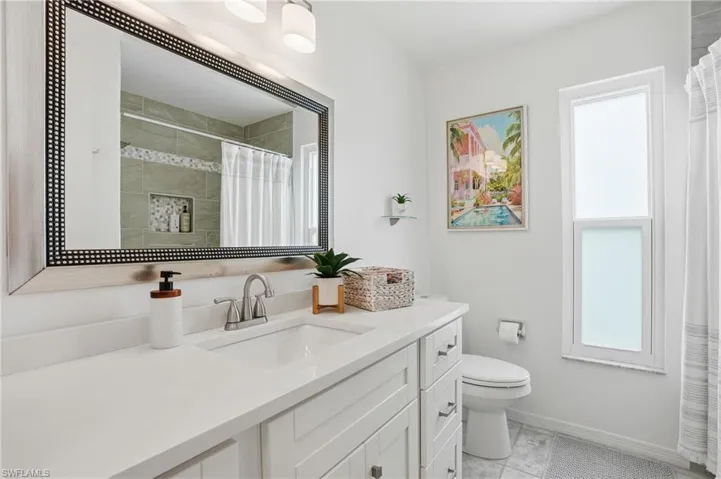 132 Bordeaux Cir, Naples, Florida 34112