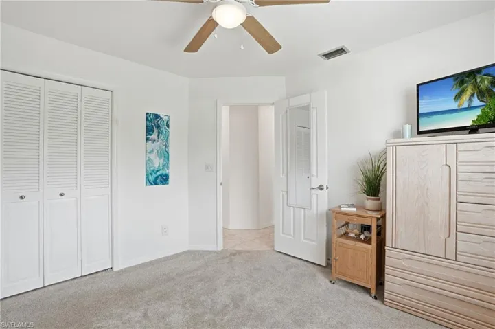 132 Bordeaux Cir, Naples, Florida 34112