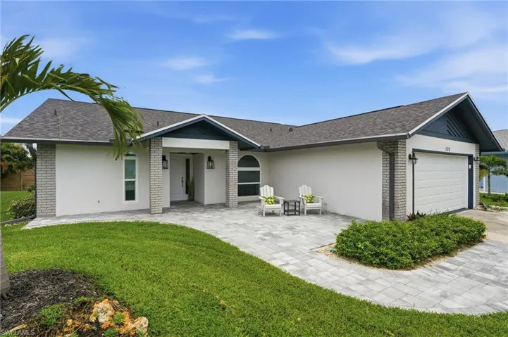 132 Bordeaux Cir, Naples, Florida 34112