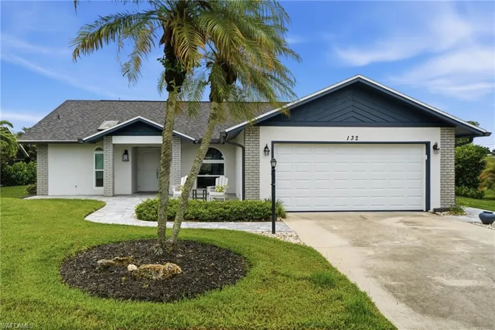 132 Bordeaux Cir, Naples, Florida 34112