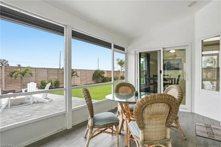 132 Bordeaux Cir, Naples, Florida 34112