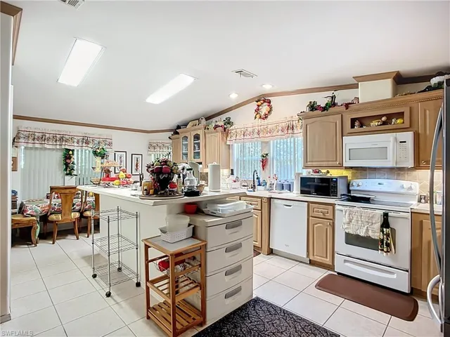 1432  Silver Lake  RD, Labelle, FL 33935