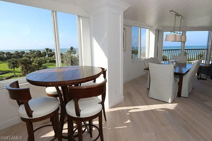 4041  Gulf Shore N BLVD, Naples, FL 34103