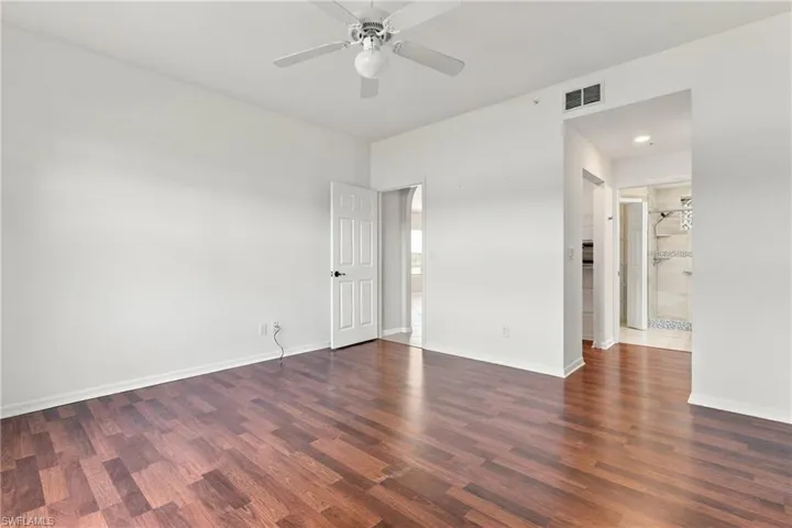 6560 Huntington Lakes Cir 104, Naples, Florida 34119