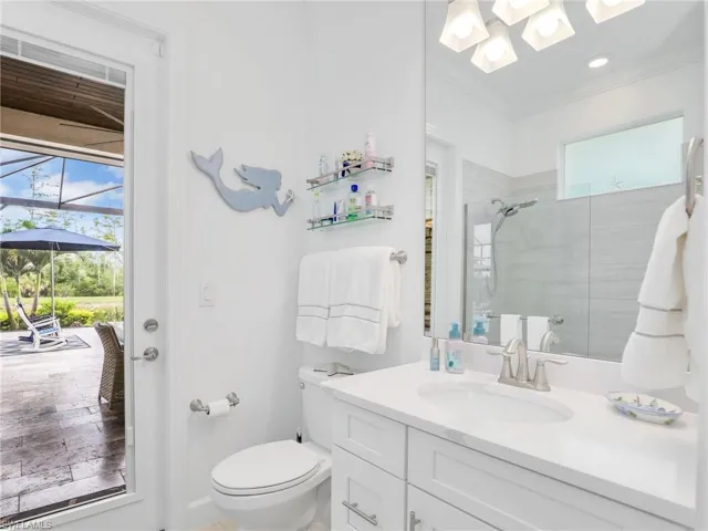 Bathroom & Pool Bath