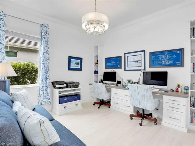 Bedroom/Home Office