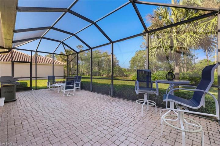 Oversized Lanai
