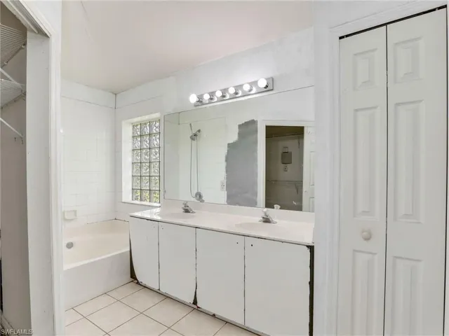1775  47th NE AVE, Naples, FL 34120
