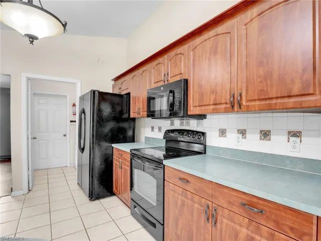 1775  47th NE AVE, Naples, FL 34120