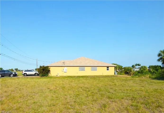 2011-2013 NE 17th  TER, Cape Coral, FL 33909