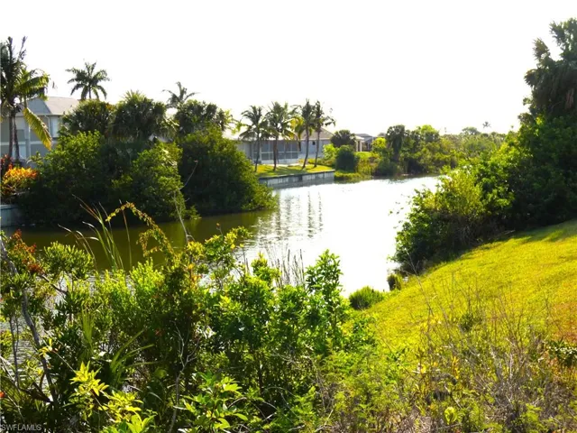2011-2013 NE 17th  TER, Cape Coral, FL 33909