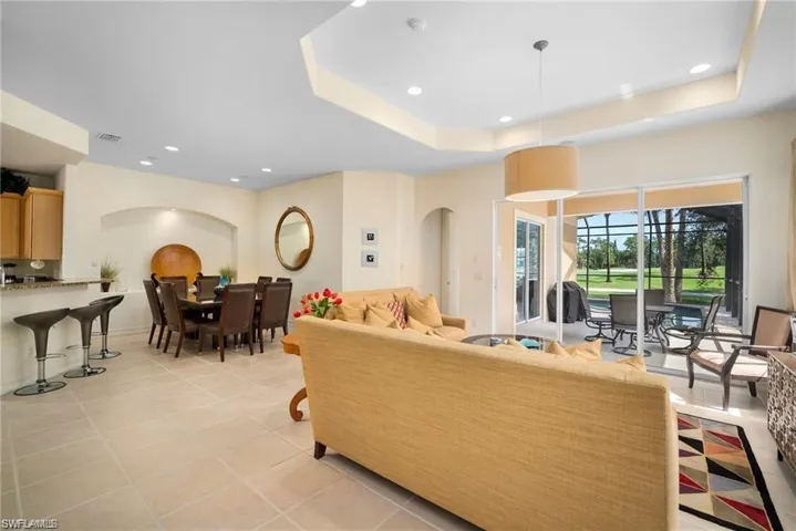 8519  Chase Preserve  DR, Naples, FL 34113