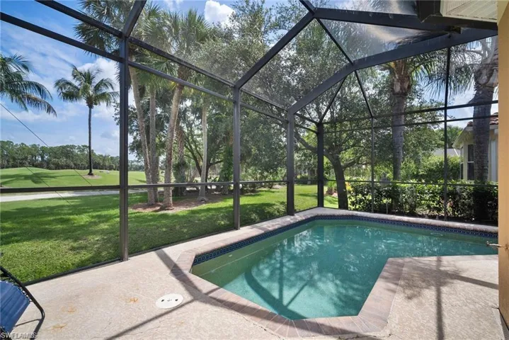 8519  Chase Preserve  DR, Naples, FL 34113