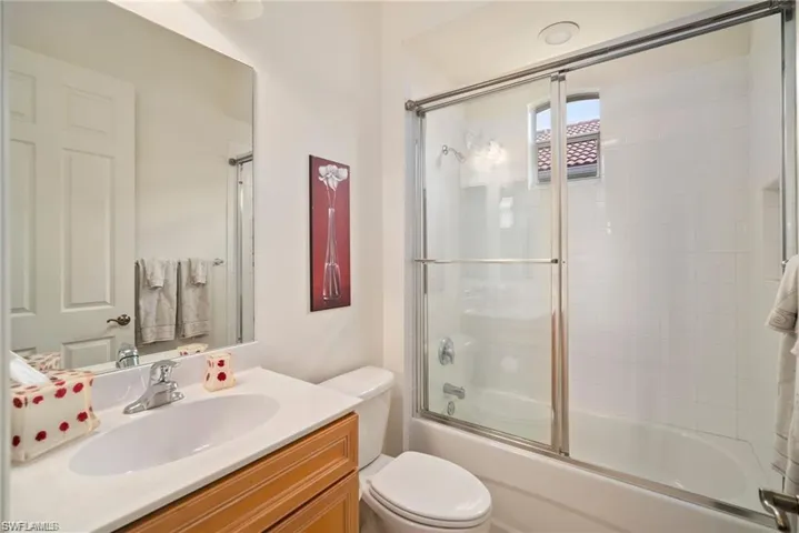 8519  Chase Preserve  DR, Naples, FL 34113