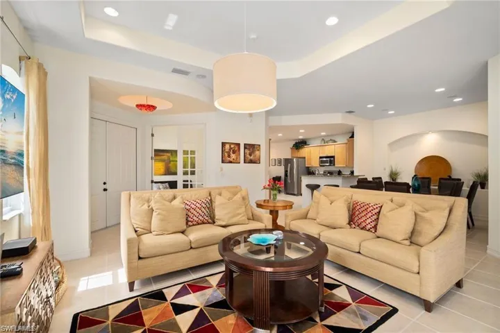 8519  Chase Preserve  DR, Naples, FL 34113