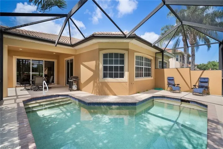 8519  Chase Preserve  DR, Naples, FL 34113