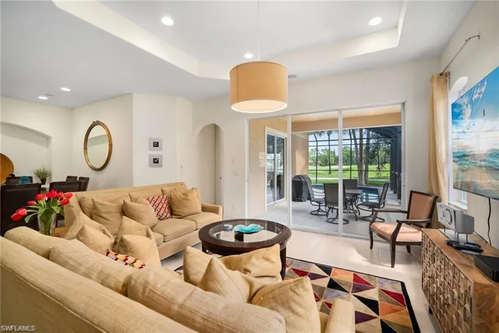 8519  Chase Preserve  DR, Naples, FL 34113