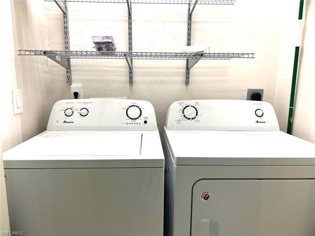 washer & dryer included