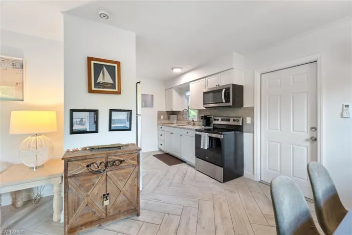 3365 Estey Ave, Naples, Florida 34104