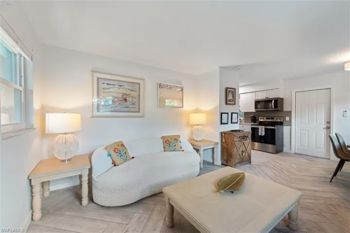 3365 Estey Ave, Naples, Florida 34104